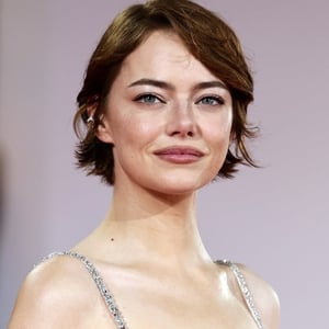 Image for Emma Stone Shocks Venice With 6-Minute Standing Ovation for Gory Alien Kidnapping Thriller ‘Bugonia’