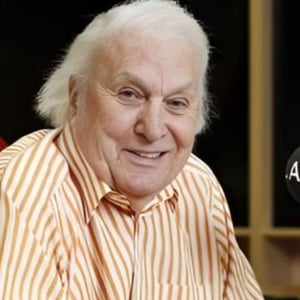 Image for Veteran Radio Broadcaster John Laws Dies Aged 90