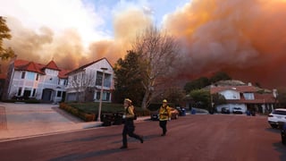 Image for Wildfires Ravage Los Angeles, 5 Confirmed Dead: &#8216;It&#8217;s a War Zone&#8217;