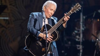 Image for Paul Simon Cancels Two Shows Due to &#8216;Chronic and Intense Back Pain&#8217;