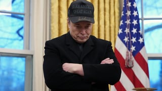 Image for Elon Musk&#8217;s Reign of Corruption Chronicled in Elizabeth Warren Report