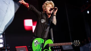 Image for Watch Green Day&#8217;s Billie Joe Armstrong Lead Crowd in Chant of &#8216;Fuck Donald Trump&#8217;