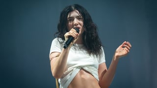 Image for Fans Claim Lorde&#8217;s &#8216;Virgin&#8217; CDs Don&#8217;t Work in Most CD Players