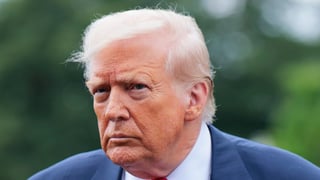 Image for Inside Trump&#8217;s Frantic, Failing Mission to Crush the Epstein &#8216;MAGA Rebellion&#8217;