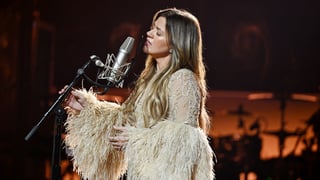 Image for Kelly Clarkson Cancels Flood Benefit Concert Following Brandon Blackstock&#8217;s Death