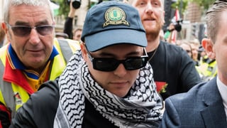 Image for Kneecap&#8217;s Mo Chara Will Face Judgment in UK Terror Case Next Month, Judge Says