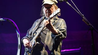 Image for Watch Neil Young Play His Anti-Corporate Screed &#8216;This Note&#8217;s For You&#8217; For First Time in 28 Years