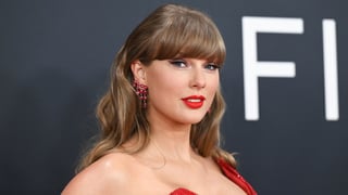 Image for Taylor Swift Offers Third Set of &#8216;Life of a Showgirl&#8217; Vinyl With &#8216;Champagne Bubbles&#8217;