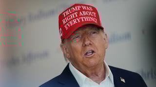 Image for Trump Proves He&#8217;s Alive by Complaining About &#8216;Stupid&#8217; White House Contractors