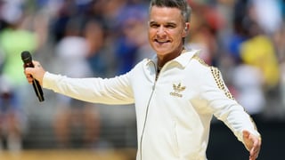 Image for Robbie Williams Pushed His Album to Avoid Taylor Swift Competition: &#8216;I&#8217;m F-king Being Selfish&#8217;