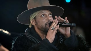 Image for Watch D&#8217;Angelo Cover Sly Stone at Final Live Performance in 2022