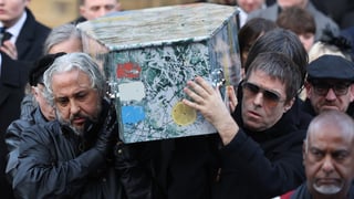 Image for Liam Gallagher, Ian Brown Honour &#8216;Brother&#8217; Gary &#8216;Mani&#8217; Mounfield at Funeral in Manchester