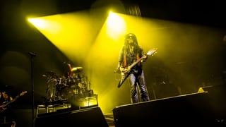 Image for Lenny Kravitz Reminds Australia That True Rockstars Exist