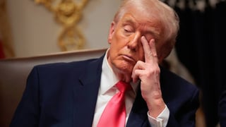 Image for Jimmy Kimmel Roasts Trump Appearing to Fight Off Sleep During Viral Cabinet Meeting