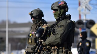 Image for ICE Officer Shoots Man in Leg During Minneapolis Arrest, Says Homeland Security