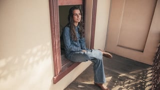 Image for &#8216;You Can Really Hear the Love and Calmness&#8217;: Steph Strings Breaks Down Her Debut Album &#8216;Feel Alive&#8217;