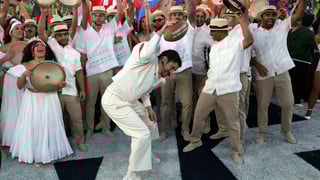 Image for Right-Wingers Who Boycotted Halftime Show Still Saw Enough of It to Be Furious