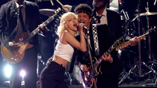 Image for Bruno Mars and Rosé Bring Pop-Punk to the Grammys With &#8216;APT.&#8217;