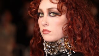 Image for Chappell Roan Apologises to Soccer Player&#8217;s Family After Security Guard Incident