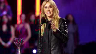 Image for Miley Cyrus Honours Hannah Montana in Heartfelt iHeartRadio Music Awards Speech: &#8216;This Really Is the Life&#8217;