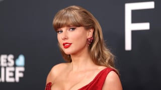 Image for Taylor Swift&#8217;s &#8216;Showgirl&#8217; Merch Under Fire in Trademark Fight