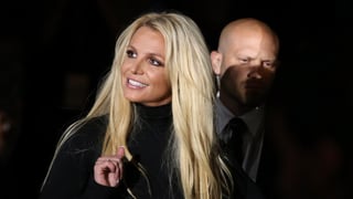 Image for Britney Spears Spoke in British Accent and Offered Cops Lasagna During DUI Stop, Arrest Records Say