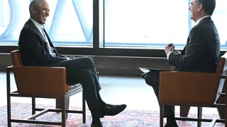 Image for Barack Obama Suggests Stephen Colbert Would Be a Better President Than &#8216;Some Folks&#8217;
