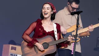 Image for Gracie Abrams Kicks off New Era With Devastatingly Great &#8216;Hit the Wall&#8217;