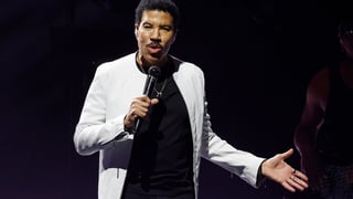 Image for Lionel Richie Postpones Concerts Following Doctors&#8217; Advice