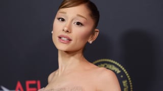 Image for Ariana Grande Pauses Show to Address Break From Public Eye: &#8216;I Wanted to Speak to my Fans Directly&#8217;