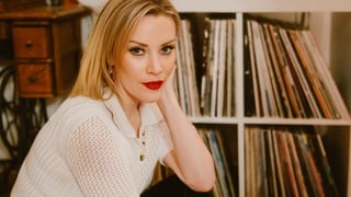 Image for Making Music, Making Ends Meet with Lisa Crawley: &#8216;I Don’t Think Anyone Chooses Independent Music Because It’s the Easiest Career&#8217;