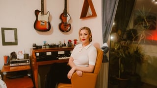 Image for Playing Mandy Moore&#8217;s Hand Double &#038; Singalongs with Jack Black: The Life of a New Zealand Musician in Los Angeles