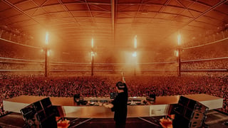 Image for Dom Dolla Performs to 60,000 Fans at Marvel Stadium