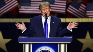 Image for Trump Plays Americans for Fools by Trying to Bribe Them for Votes