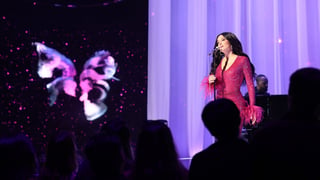 Image for Kacey Musgraves Pays Tribute to Dolly Parton With &#8216;I Will Always Love You&#8217; at MTV VMAs