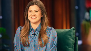 Image for More Details Emerge About Kelly Clarkson&#8217;s Feud With Brooklyn Shop