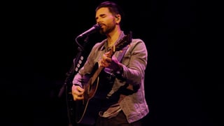 Image for Dashboard Confessional Joins Jonas Brothers for Surprise Concert Set