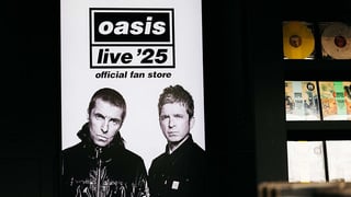 Image for Oasis Give Australian Fans Exclusive Merch Access Ahead of &#8216;Live &#8217;25&#8217; Tour