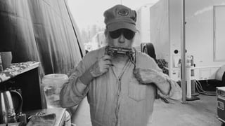 Image for Neil Young Calls Off All 2026 Tour Dates: &#8216;This is Not The Time&#8217;