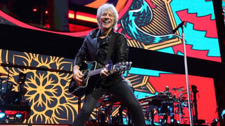 Image for WATCH: Bon Jovi Invite Bruce Springsteen on Stage at Madison Square Garden
