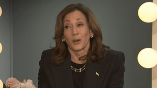 Image for Kamala Harris Mocks Donald Trump on ‘SNL’ Appearance, Urges Americans to ‘Keep Kamala and Carry On-A-La’