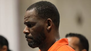 Image for R. Kelly’s Attorneys File for Immediate Release From Custody, Alleging Officials Solicited Inmate to Murder Him