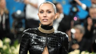 Image for Miley Cyrus Pressured to Sing at ‘Something Beautiful’ Premiere By Disgruntled Fans Who ‘Thought This Was a Concert’: ‘We Paid $800’