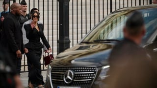 Image for Kim Kardashian’s Paris Robbery Becomes Gripping New Documentary, Premiering Exclusively on 10 and Paramount+