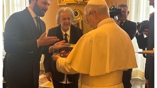 Image for Al Pacino Meets With Pope Leo XIV, Becoming First Movie Star to Get Audience With First American Pope