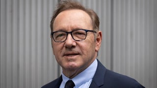 Image for Kevin Spacey Says ‘Release the Epstein Files’ After Being Cited in Epstein’s 2024 Unsealed Court Docs: ‘For Those of Us With Nothing to Fear, the Truth Can’t Come Soon Enough’