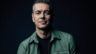 Image for Warner Music Announces Further Restructuring, $170 Million in Staff Cuts
