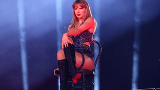 Image for Taylor Swift’s ‘The Life of a Showgirl’ Sets October Release Date and Debuts Album Cover, Sabrina Carpenter Feature