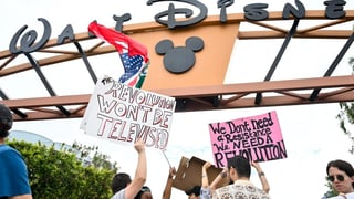 Image for Disney Faces Protests for Benching Jimmy Kimmel Amid Pressure From FCC, Station Affiliates and Trump