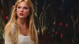 Image for Taylor Swift Breaks Adele’s Record for Biggest Album in a Single Week, Passing the 3.5 Million Units Mark
